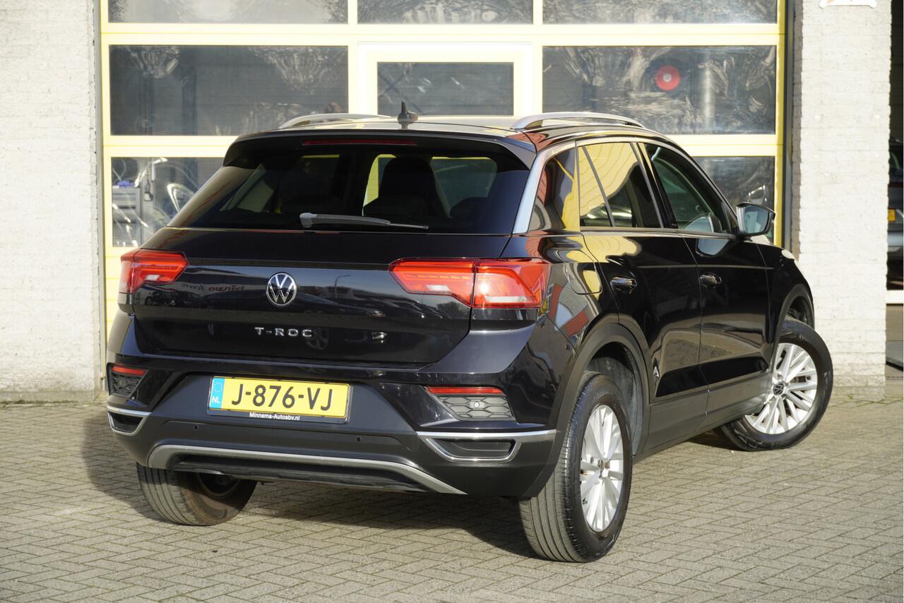 Volkswagen T-Roc 1.0 TSI Style Business BJ2020 Lmv 16" | Led | Pdc | Navi | Elek. achterklep | App-Connect | Virtual cockpit | Climate control | Cruise control | Extra getint glas