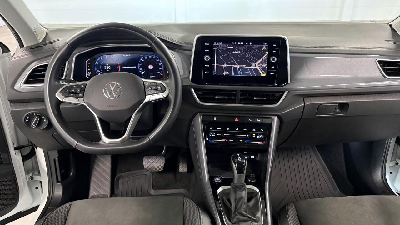 Volkswagen T-Roc 1.5 TSI Life Business | Pano dak | Key Less| Virtual cockpit