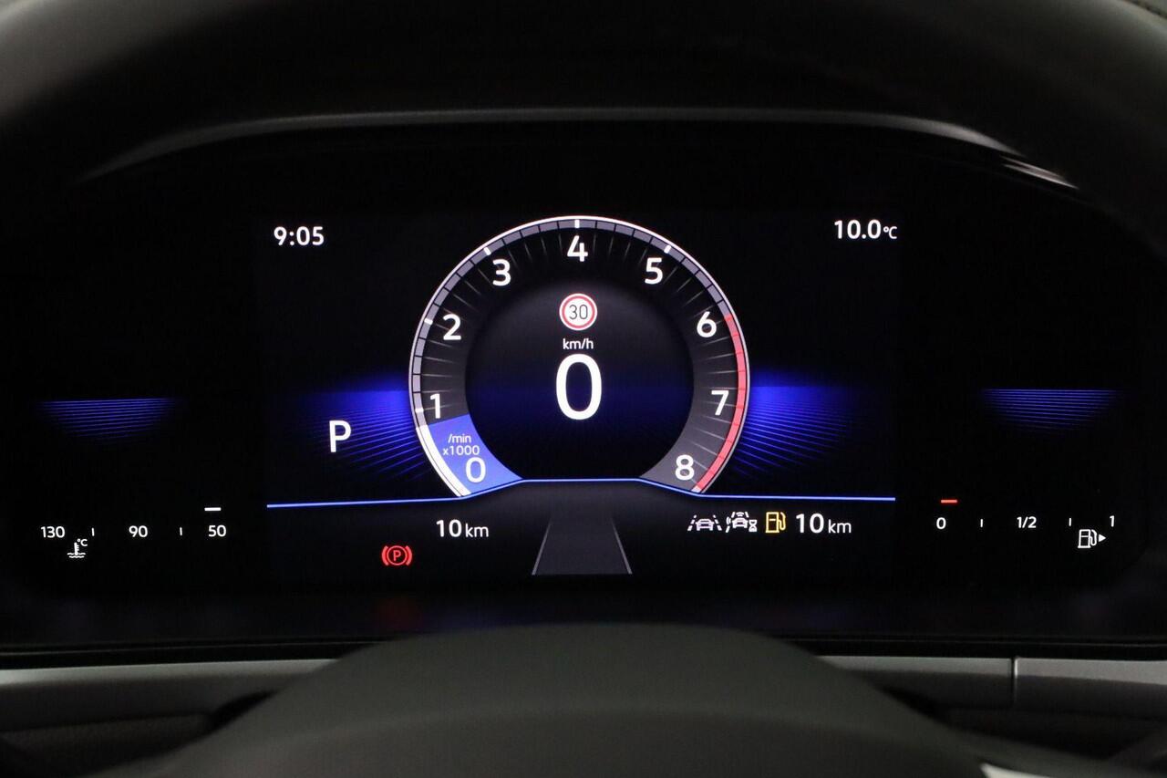 Volkswagen T-Roc Life Edition 1.5 TSI 110 kW / 150 pk DSG | IQ Light | Camera | Park Assist | Side Assist | 17 inch