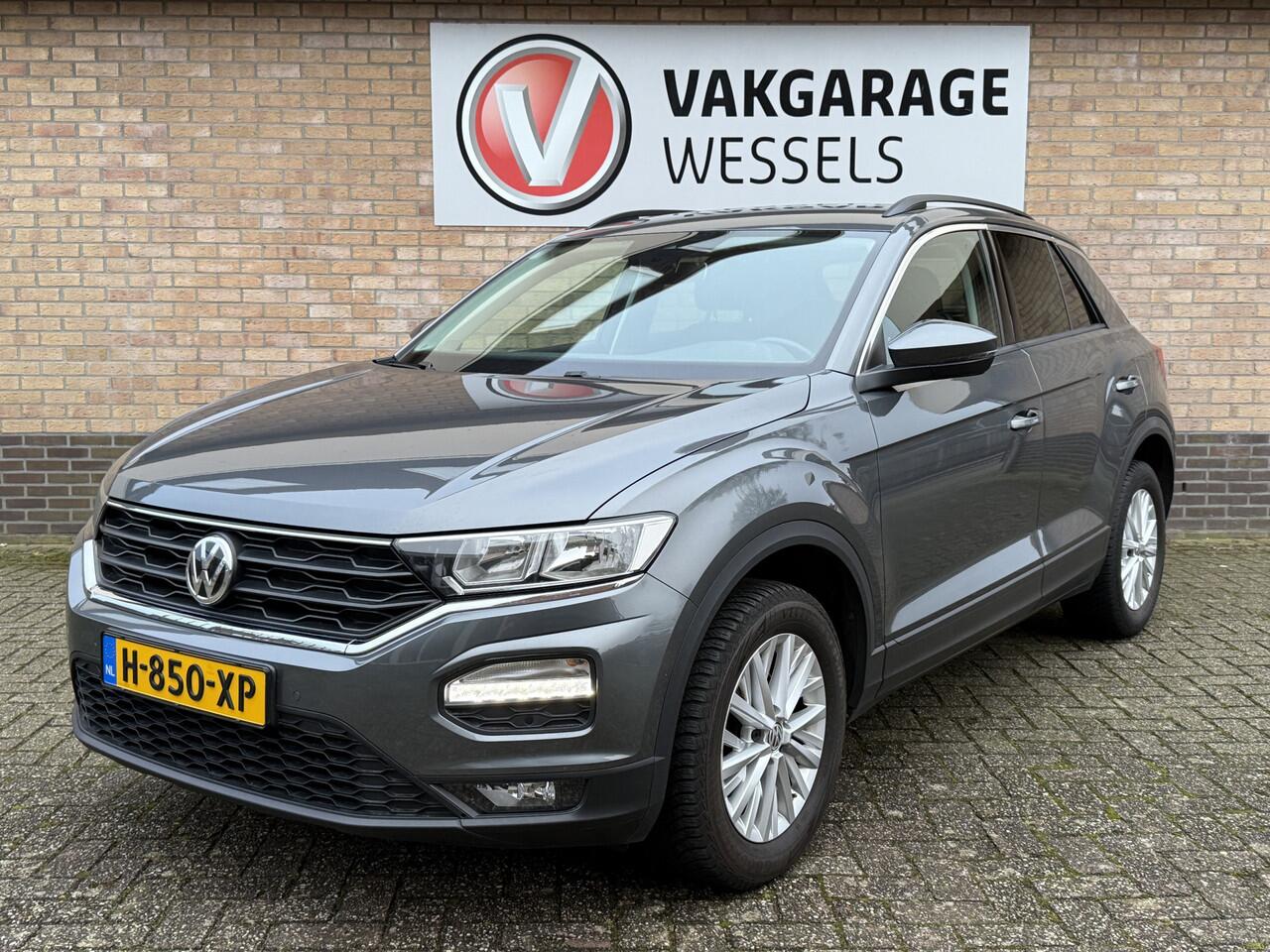 Volkswagen T-Roc 1.0 TSI Style | LM | Clima | PDC |