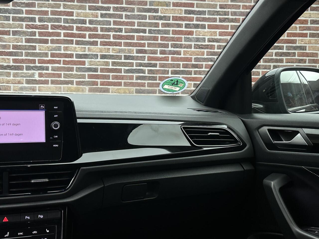 Volkswagen T-Roc 1.5 TSI R-Line Virtual IQ DSG Garantie Trekhaak