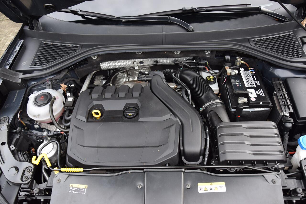 Volkswagen T-Roc 1.5 TSI 150PK Sport DSG Automaat | Org. NL | BOVAG Garantie | Virtual Cockpit | Adaptive Cruise | Full LED | 19'' Velgen | Camera | Navigatie | Apple Carplay&Androidauto |