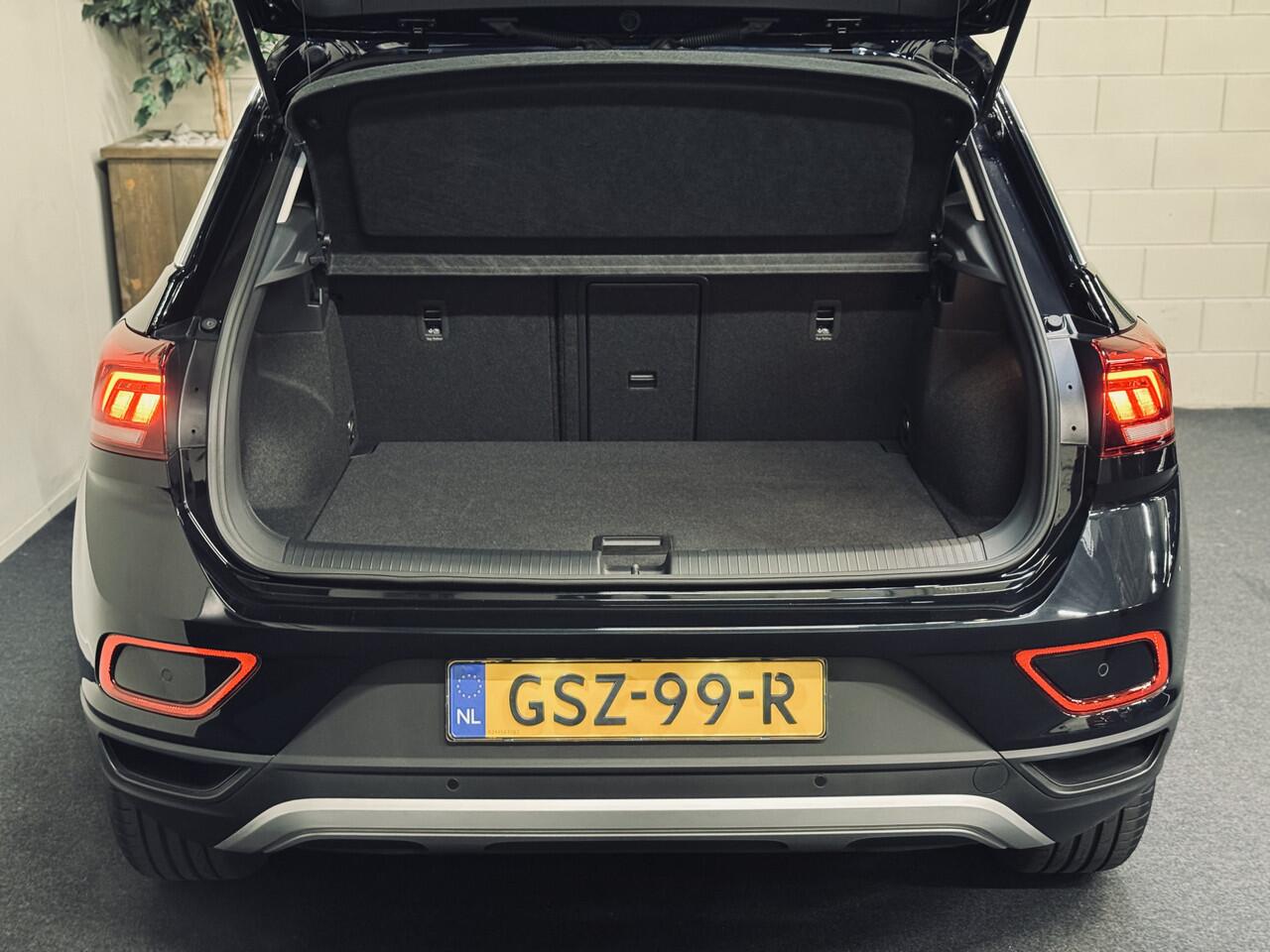 Volkswagen T-Roc 1.5 TSI Oranje Edition | NAP | IQ | Navi
