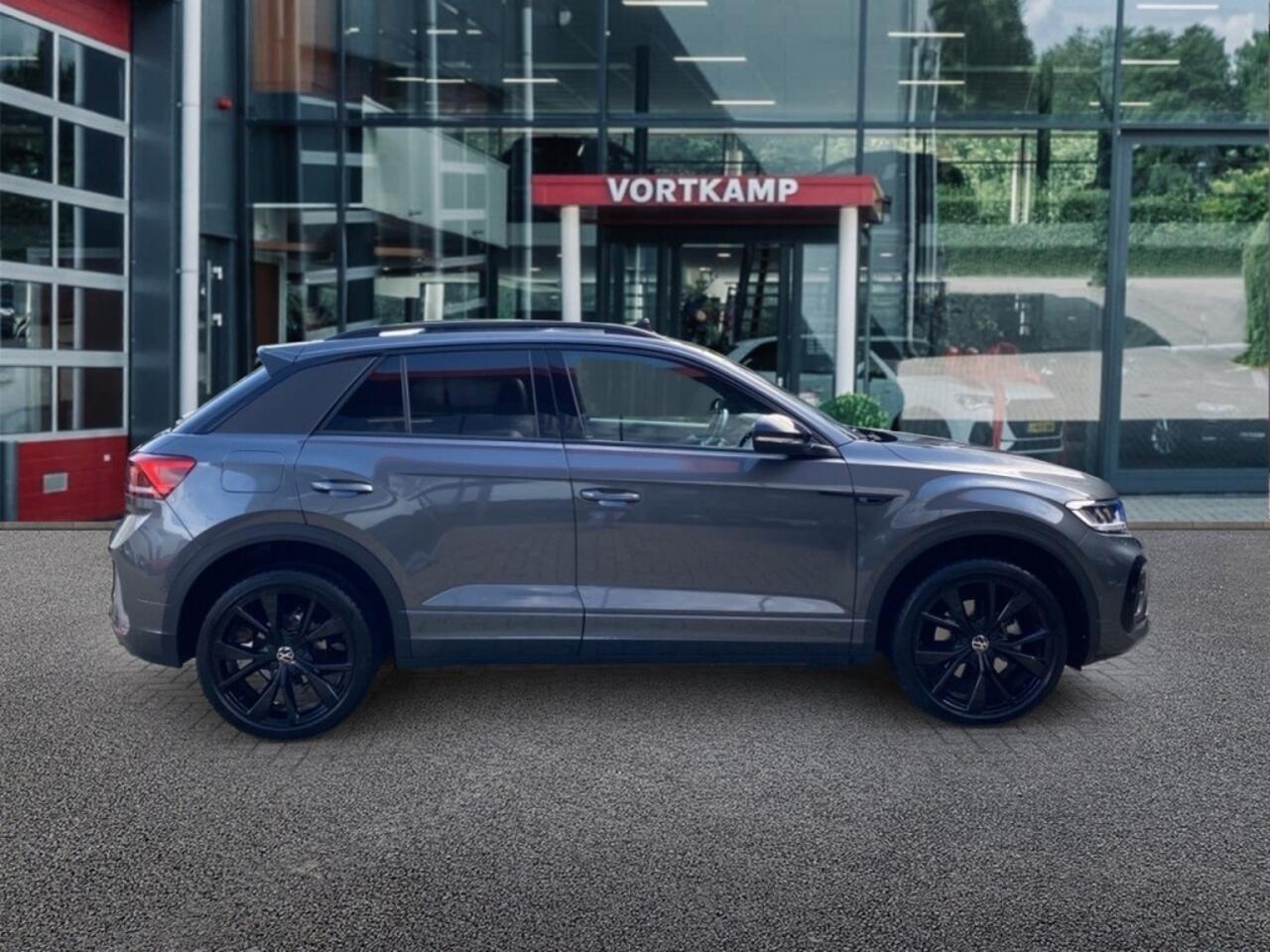 Volkswagen T-Roc 1.5 TSI DSG R-LINE BLACK-OPTIC PANO-DAK/CAMERA/NAVI/CARPLAY/E-KLEP