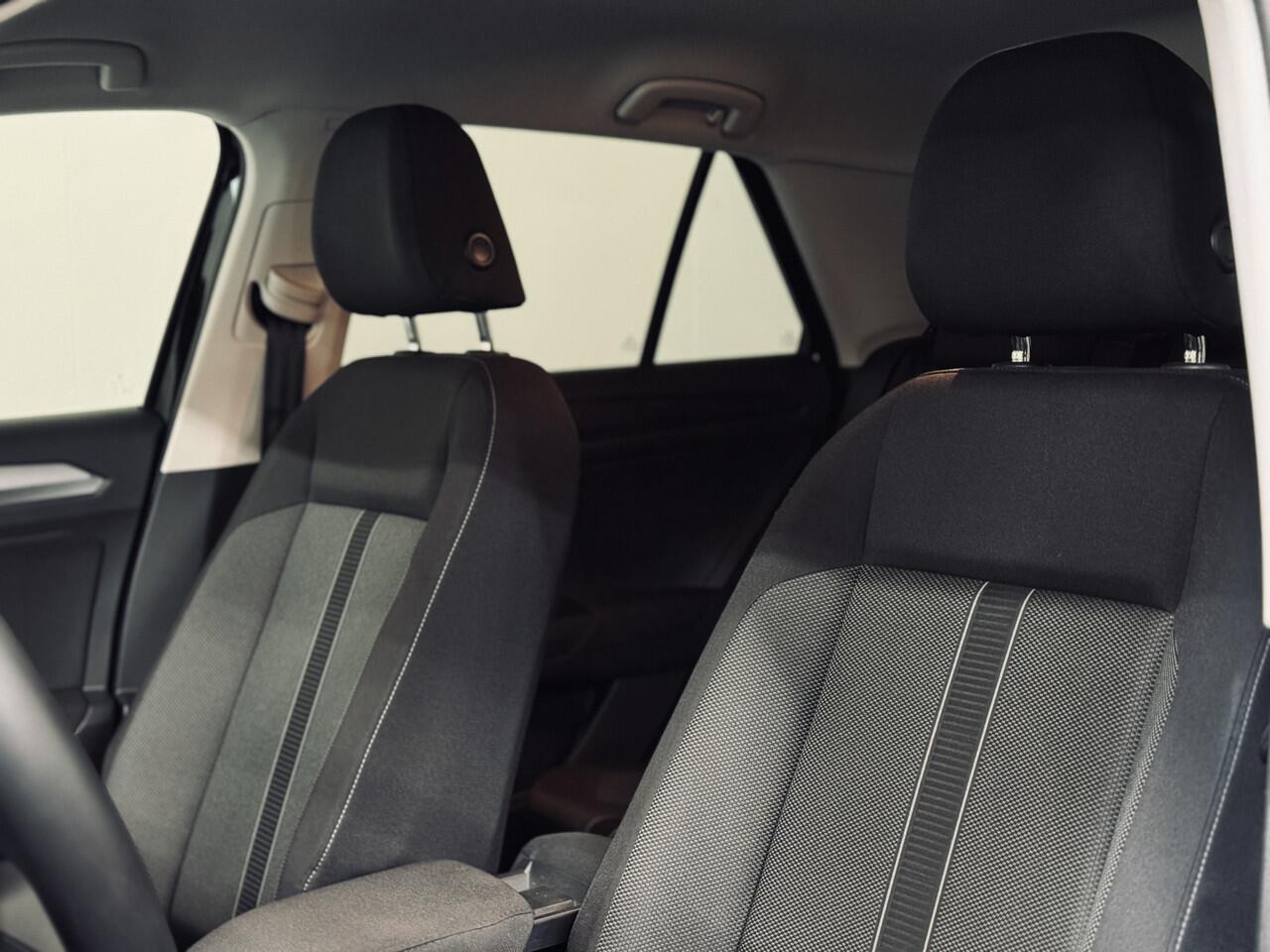 Volkswagen T-Roc 1.5 TSI Oranje Edition | NAP | IQ | Navi