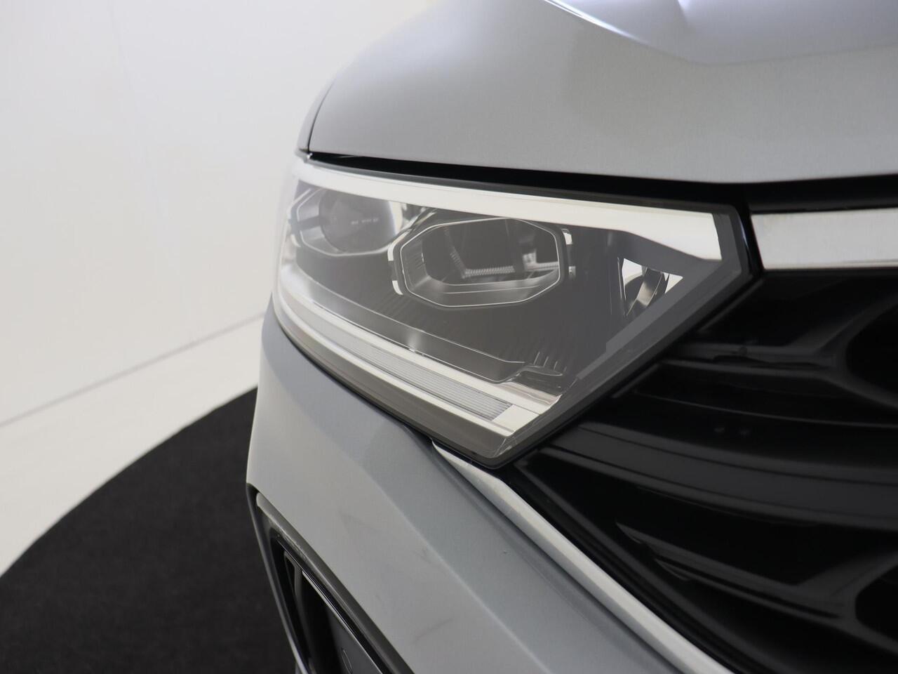 Volkswagen T-Roc Life Edition | 'App-Connect' draadloze smartphone integratie | 'App-Connect' draadloze smartphone integratie | Afstandscontrolesysteem (Front Assist)