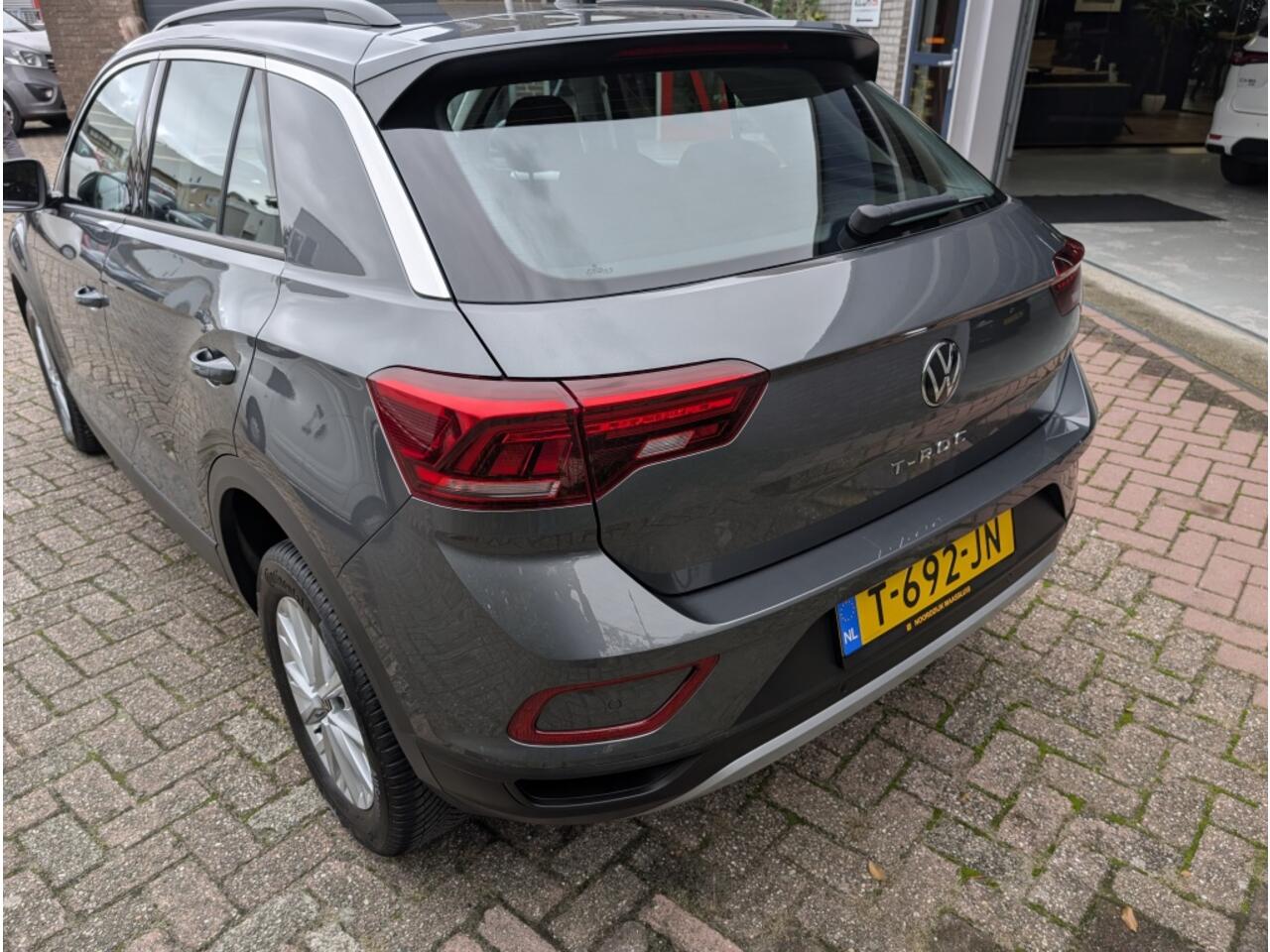 Volkswagen T-Roc 1.0 TSI Life Business