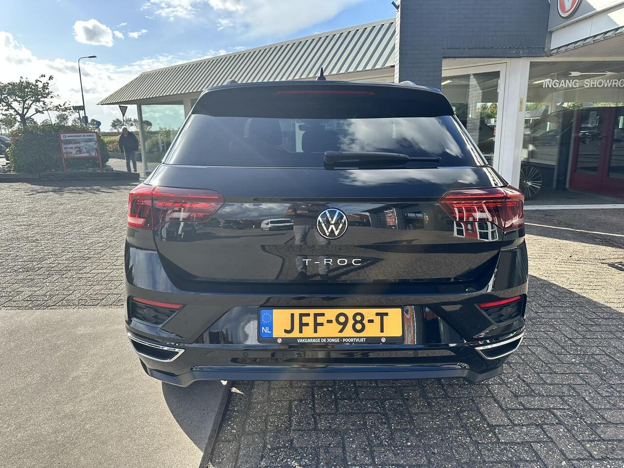 Volkswagen T-Roc 1.5 TSI Sport R-Line PANODAK|LED|VIRTUALDASH|TH...