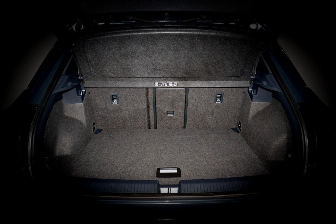 Volkswagen T-Roc 1.5TSI DSG R-LINE Sport PANO | VIRTUAL | CARPLAY | STOELVERW | ACC | DAB | KEYLESS | NAVI | LMV 18''