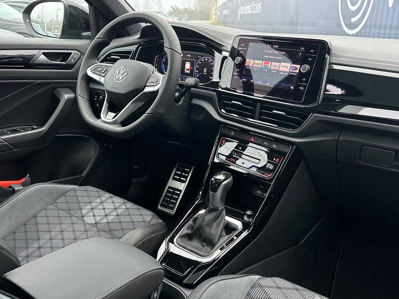 Volkswagen T-Roc 1.5 TSI 150pk DSG R-Line Edition Panoramadak / Demonstratieauto