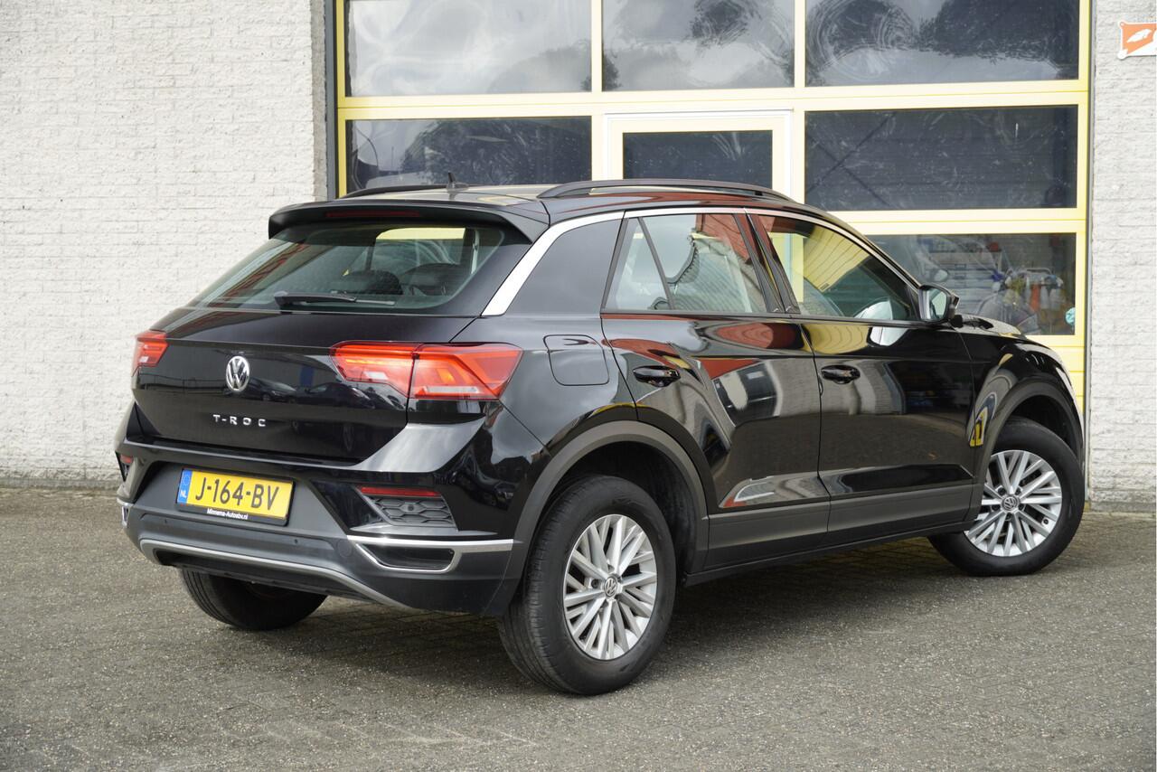 Volkswagen T-Roc 1.0 TSI Style BJ2020 Lmv 16" | Led | Navi | Pdc | App-Connect | Airco | Cruise control | Getint glas