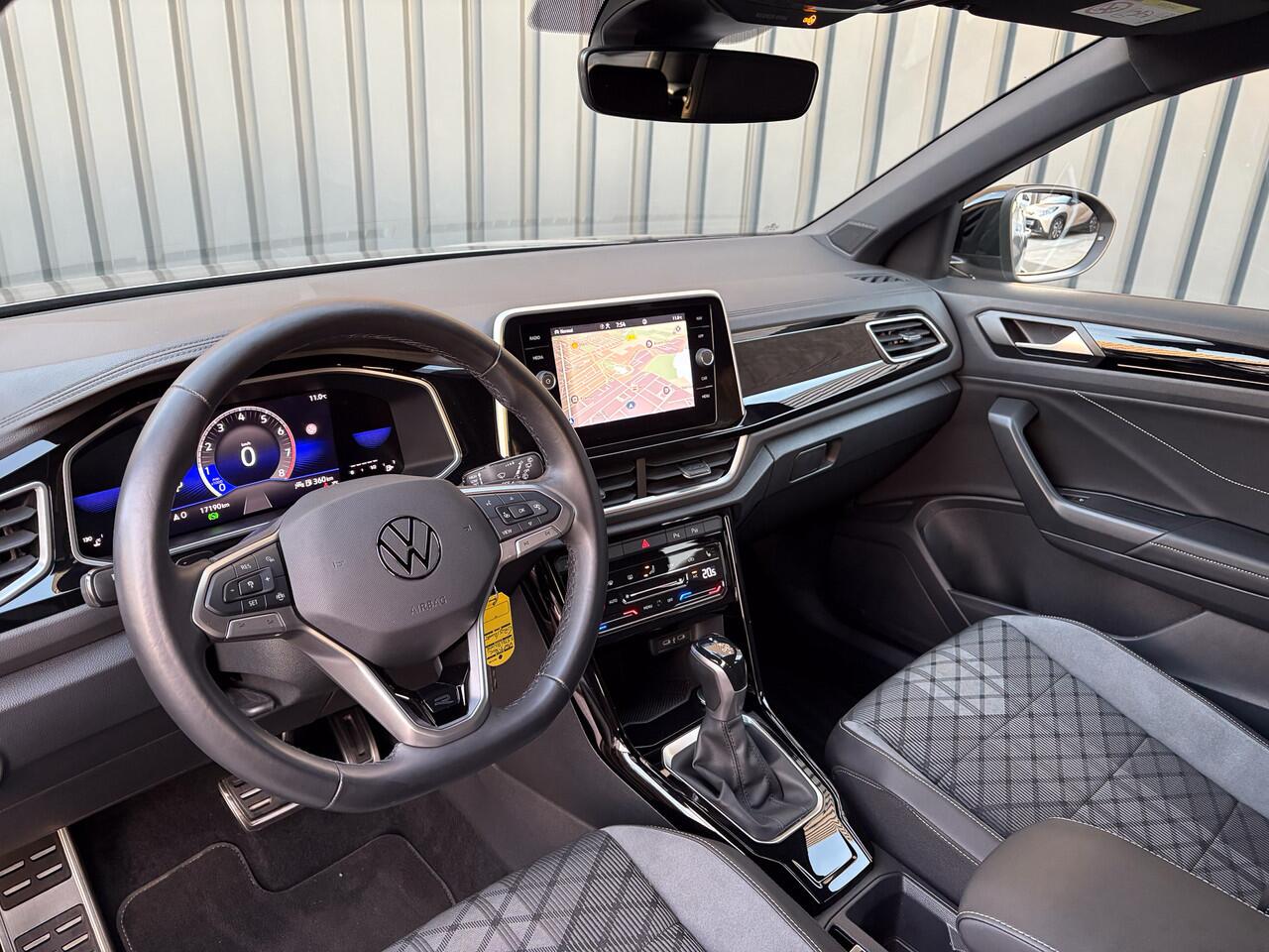 Volkswagen T-Roc 1.5 TSI 150Pk R-Line Business | Black Style | IQ Light | 19'' | Camera | Prijs Rijklaar!!