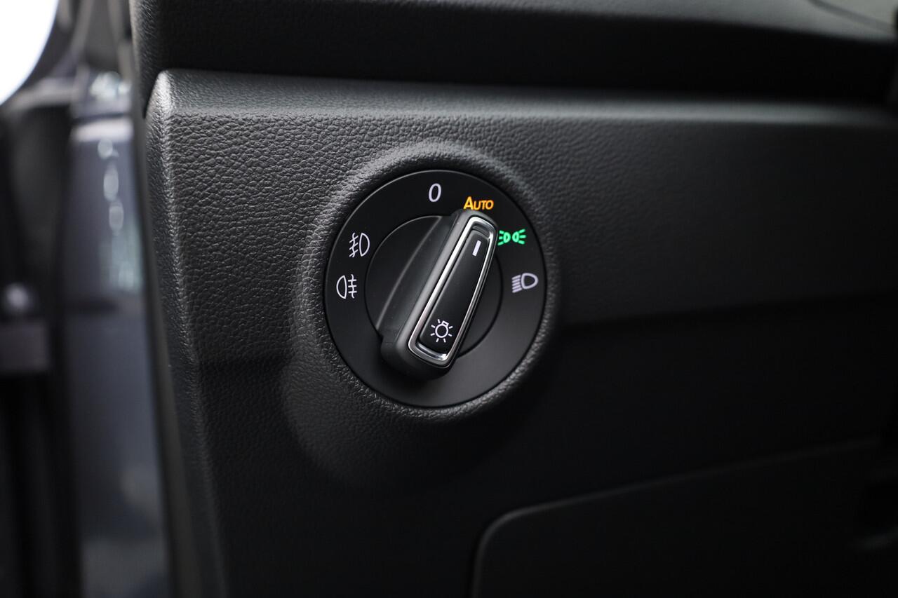 Volkswagen T-Roc Cabrio 1.5 TSI Style DSG | Apple CarPlay & Android Auto | Stoelverw | Adapt. Cruise | PDC V+A