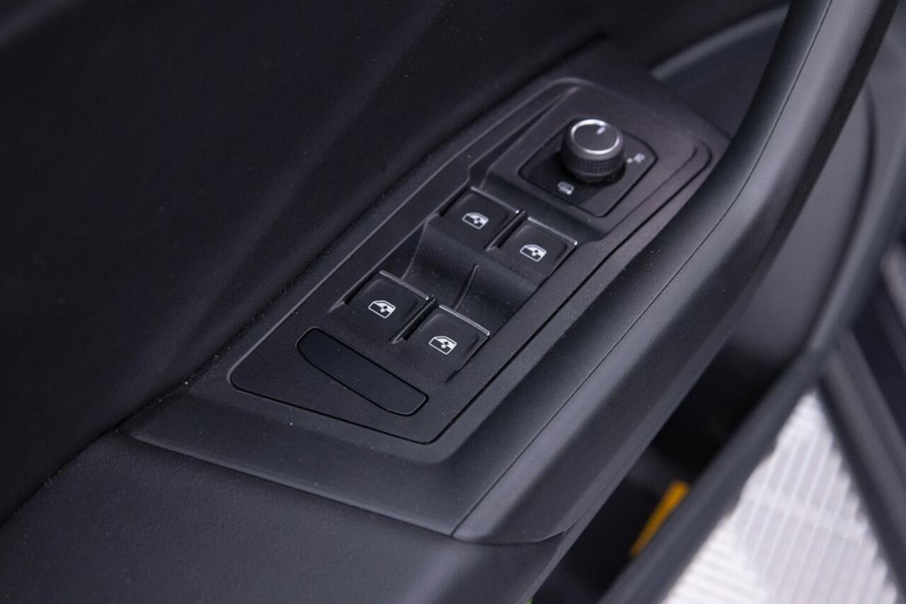 Volkswagen T-Roc Cabrio 1.5 TSI R-Line Automaat ? 1e Eigenaar