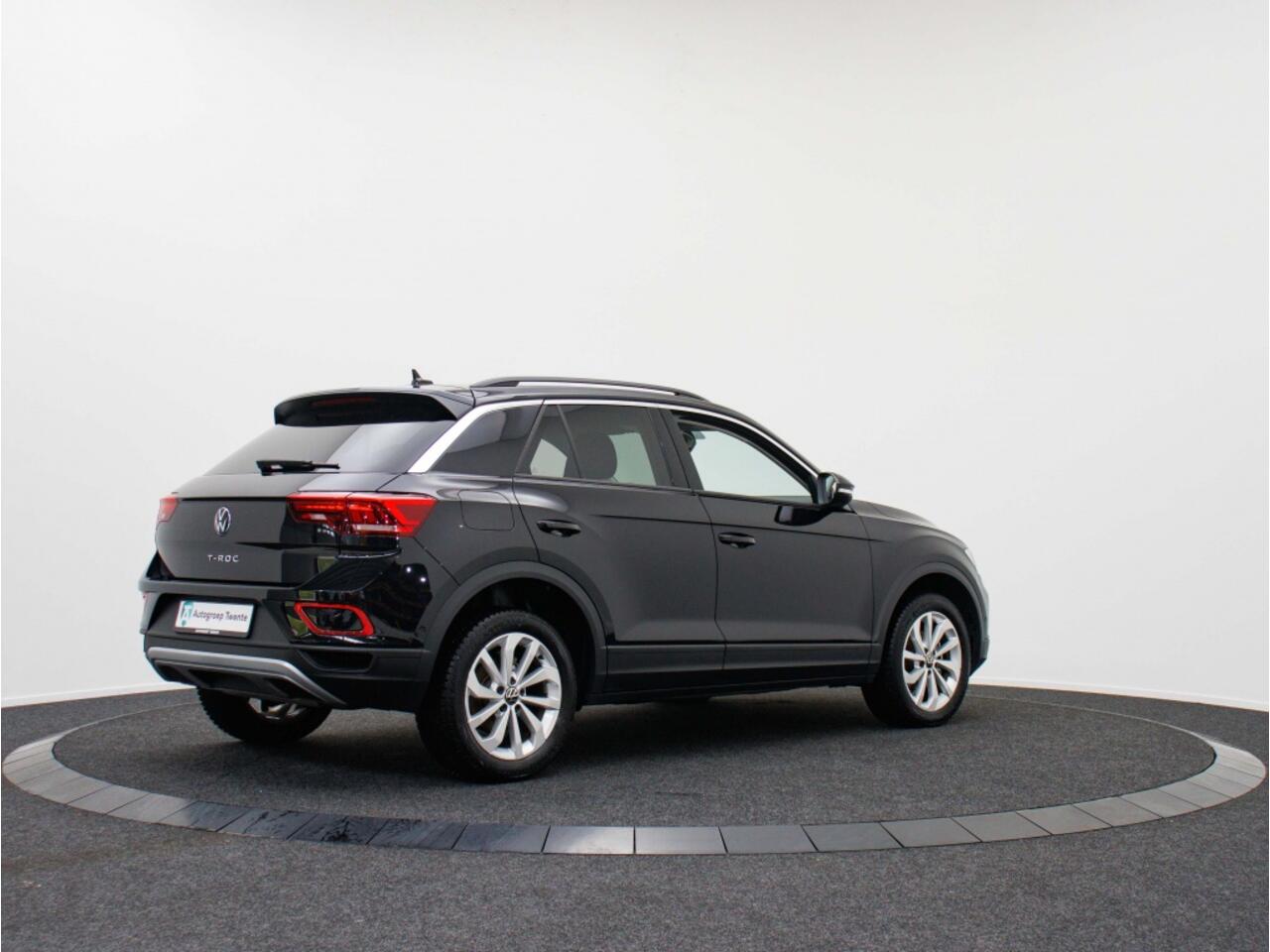 Volkswagen T-Roc 1.5 TSI Life Business | DSG Automaat | Private lease 589,- |