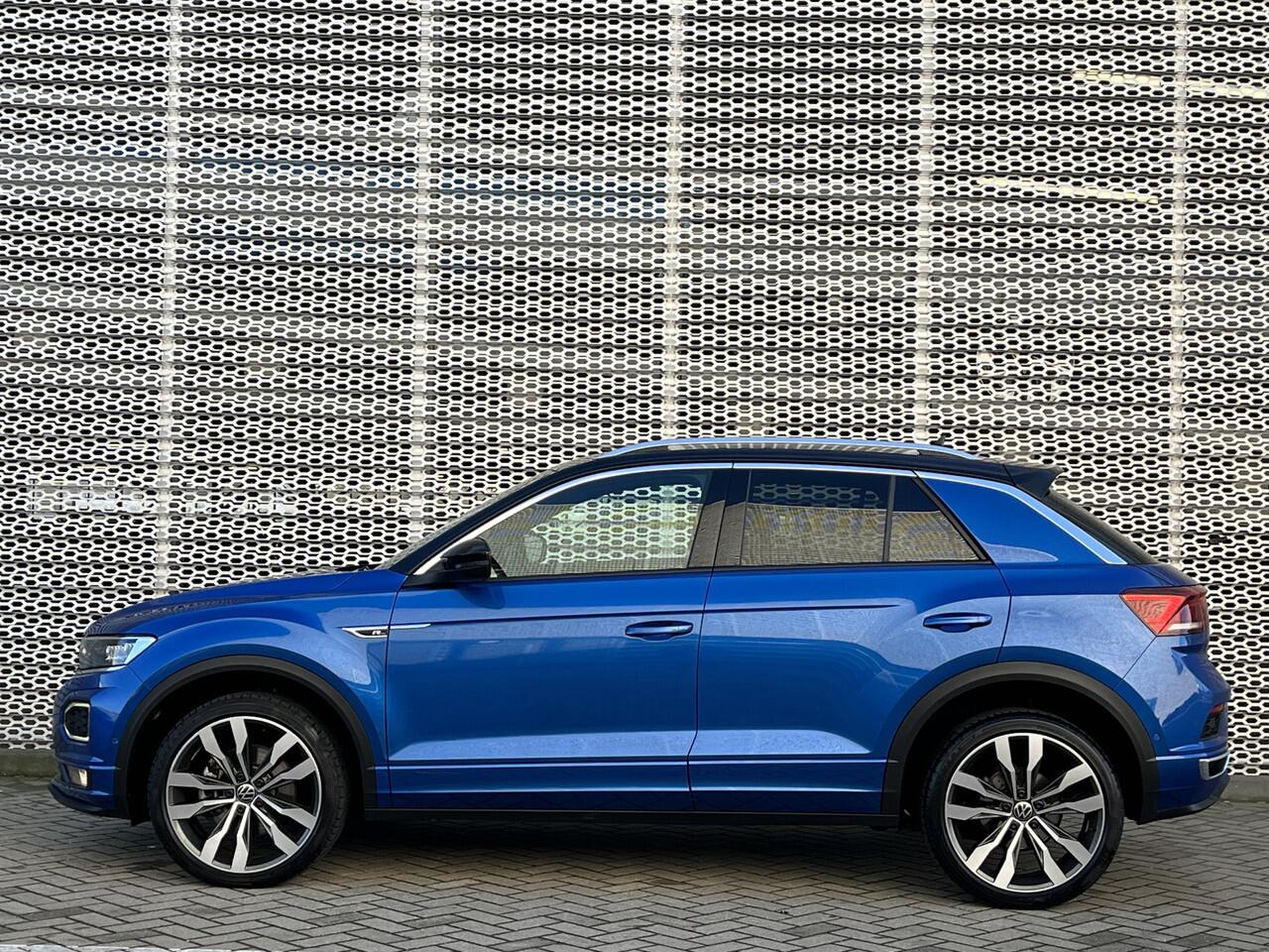 Volkswagen T-Roc 1.5 TSI 150PK DSG R-Line / Afneembare Trekhaak / Achteruitrijcamera / Stoelverwarming / Digitale Cockpit / App-Connect / 19"LMV **