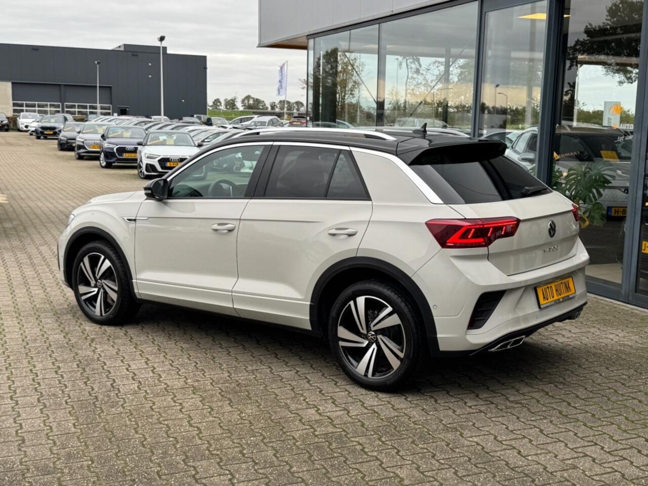 Volkswagen T-Roc 1.5 TSI R-Line Ed. - adaptive cruise - IQLight - camera