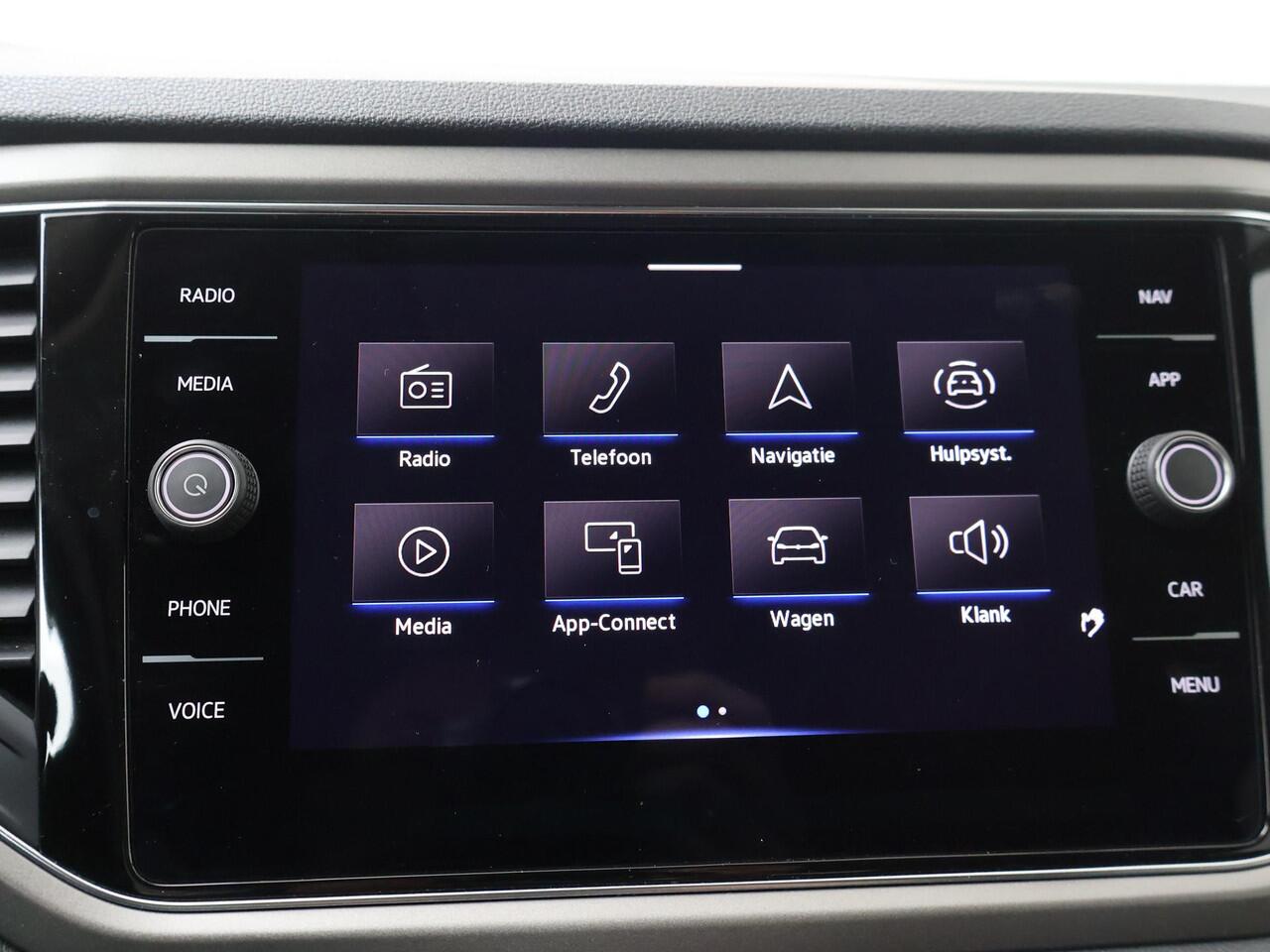 Volkswagen T-Roc 1.0 TSI Style | 110 PK | Climate control | Achteruitrijcamera | Apple Carplay/Android Auto |