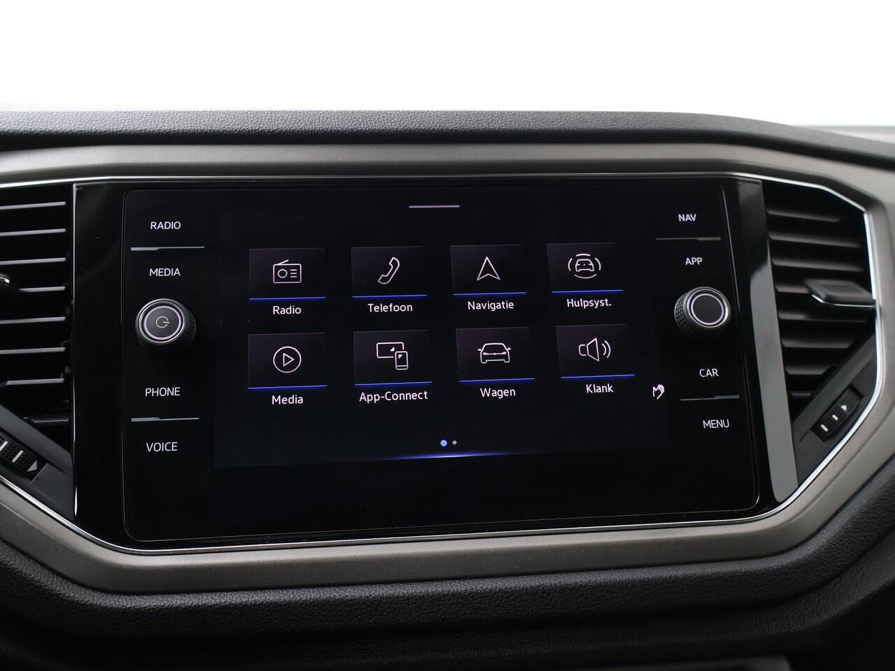 Volkswagen T-Roc 1.5 TSI Style | 150 PK | Automaat | Panoramadak | Climate control |