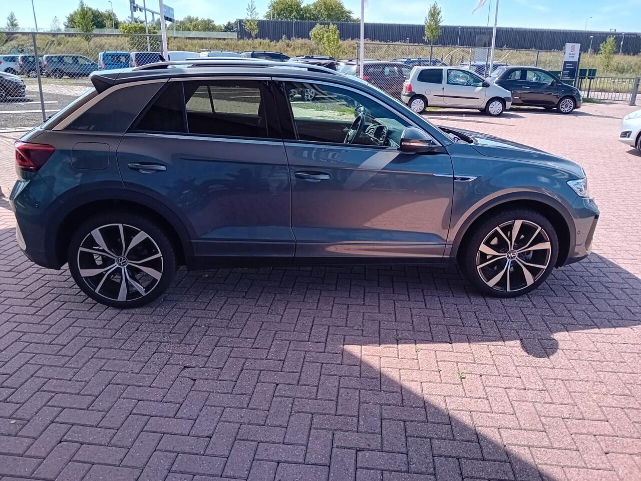 Volkswagen T-Roc 2.0 TSI 4Motion 190 PK R-Line ** Automaat **PANORAMA**Navigatie**PDC*Cruise control** 19 Inch Velgen**Vol Opties* BOVAG Garantie