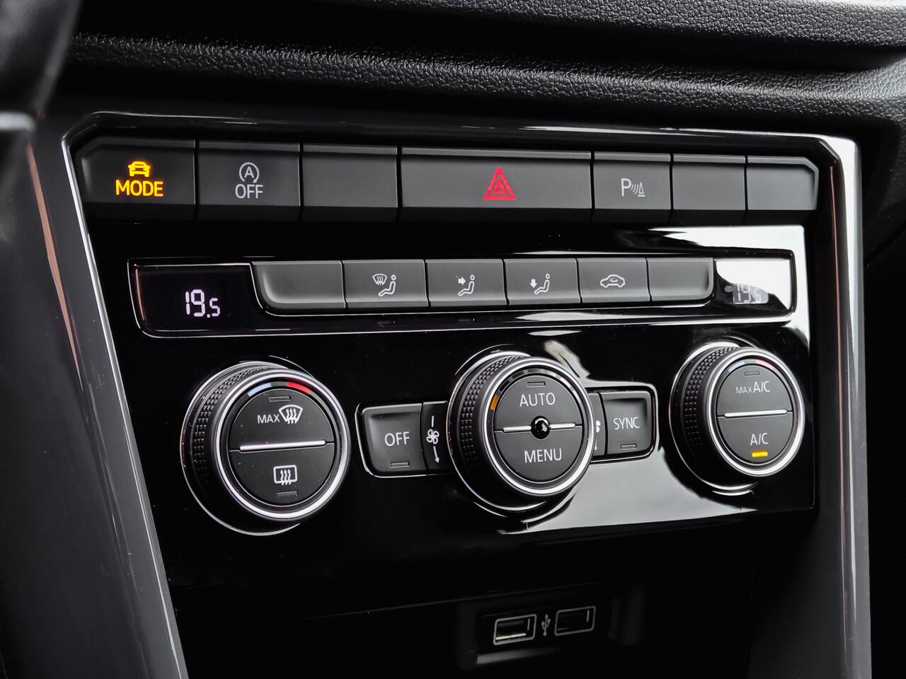 Volkswagen T-Roc 1.5 TSI ACTIE! BETAAL NU 50% 13450 DE REST IN 2JR RENTEVRIJ FINANCIEREN