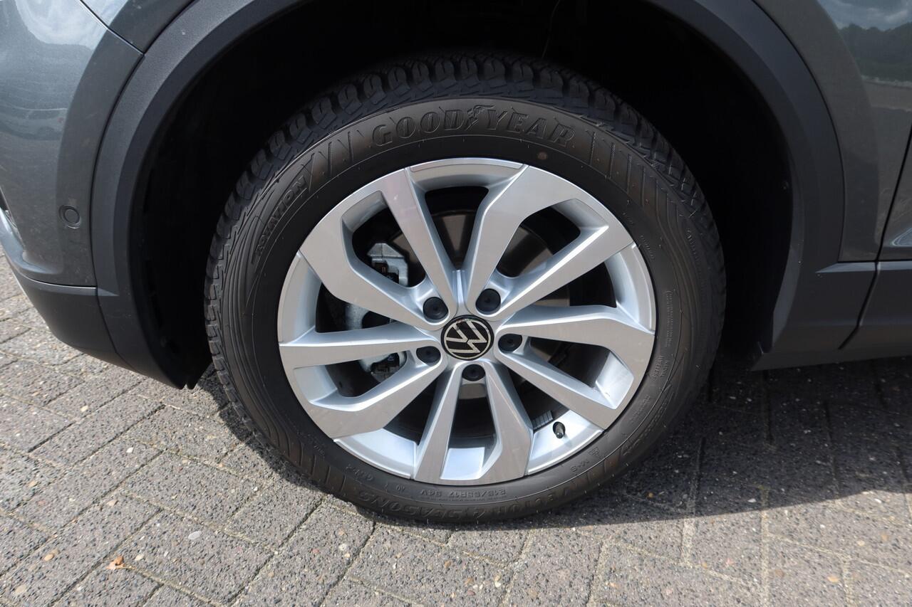 Volkswagen T-Roc 1.5 TSI 150PK AUTOMAAT Life Edition 10dkm! Navi I All-Season I