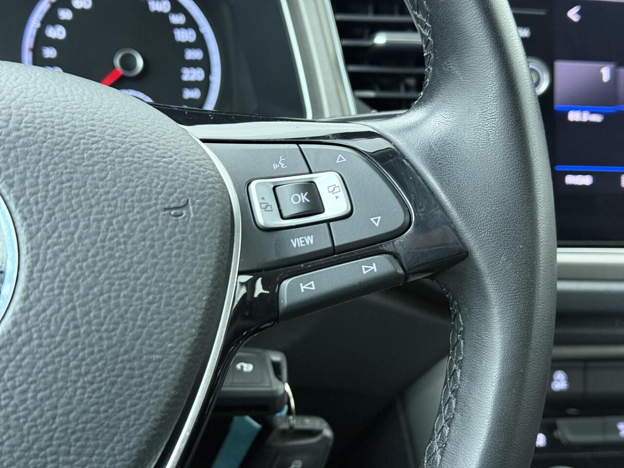 Volkswagen T-Roc 1.5 TSI Style | 150 PK | Automaat | Climate control | Adaptive cruise control |