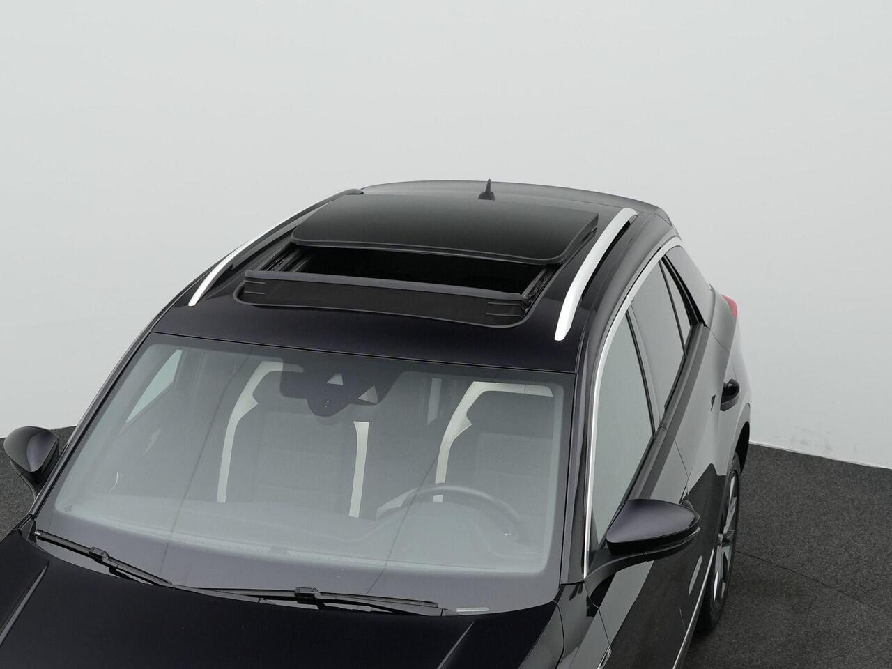 Volkswagen T-Roc 1.5 TSI 150 pk DSG Sport Business R / R-Line | Panoramadak | Trekhaak | Stoelverwarming | Side Assist | Adaptive Cruise