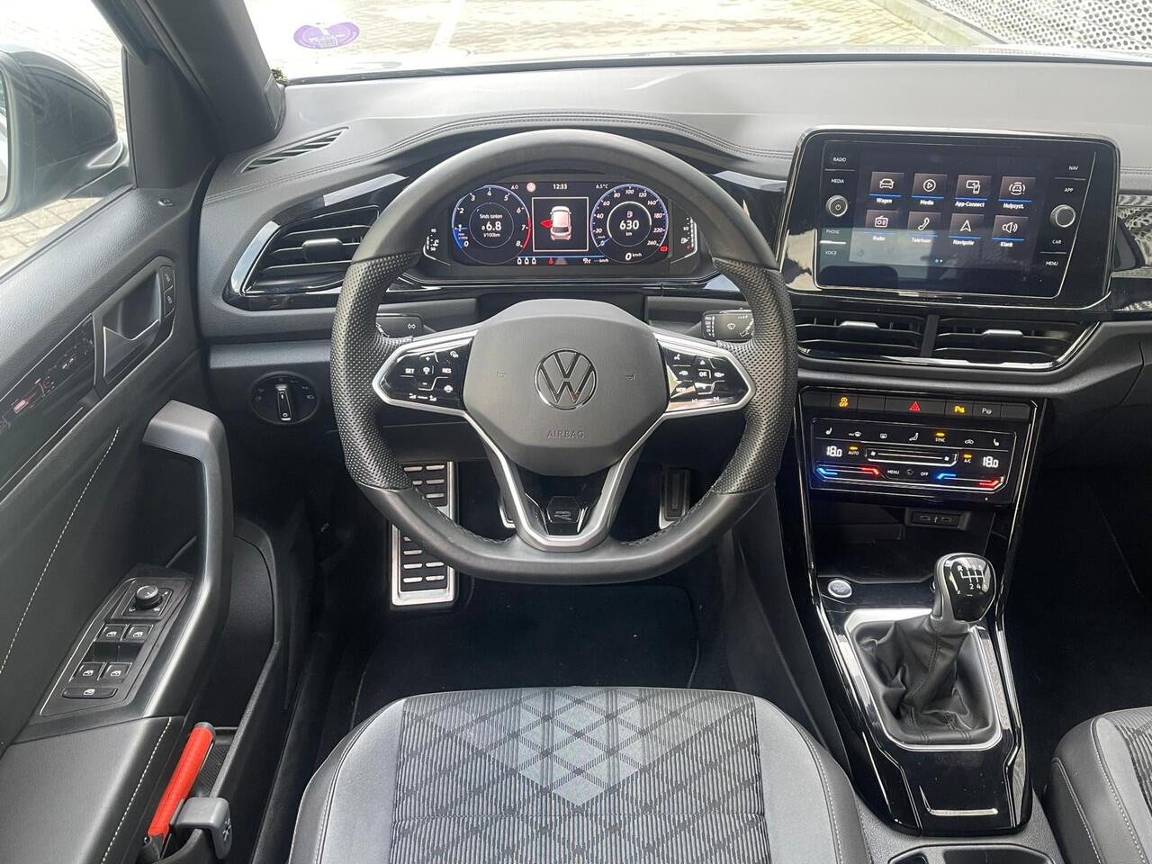 Volkswagen T-Roc 1.0 TSI 110PK R-Line Business / Black Style / Getint Glas / 18''LMV / VW