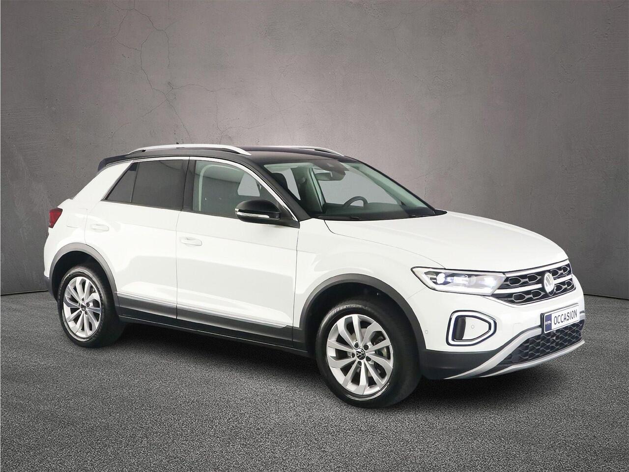 Volkswagen T-Roc Style 1.5 TSI 150pk DSG Automaat Trekhaak, Adaptive cruise control, LED koplampen, Navigatie, Stoelverwarming, Parkeersensoren, App connect