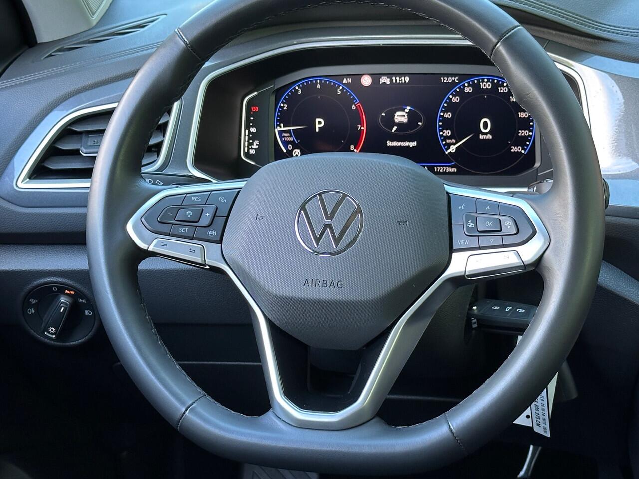 Volkswagen T-Roc 1.5 TSI 150pk DSG Style | Trekhaak | Navi | IQ light | Adapt. Cruise | Rijklaar incl. garantie