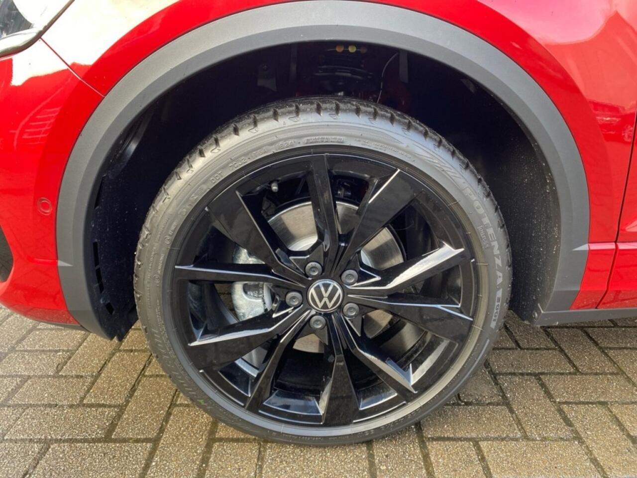 Volkswagen T-Roc 1.5 TSI DSG R-LINE BLACK OPTIK 19''LM/PANO-DAK/E-KLEP/ACC/CAMER