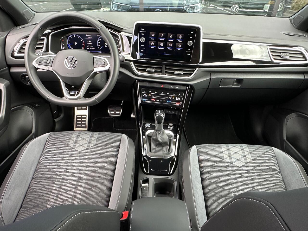 Volkswagen T-Roc 1.5 TSI 150pk DSG R-Line | Camera | Keyless | Elek. Achterklep | Dode hoek | Rijklaar incl. 1 jaar Bovag garantie