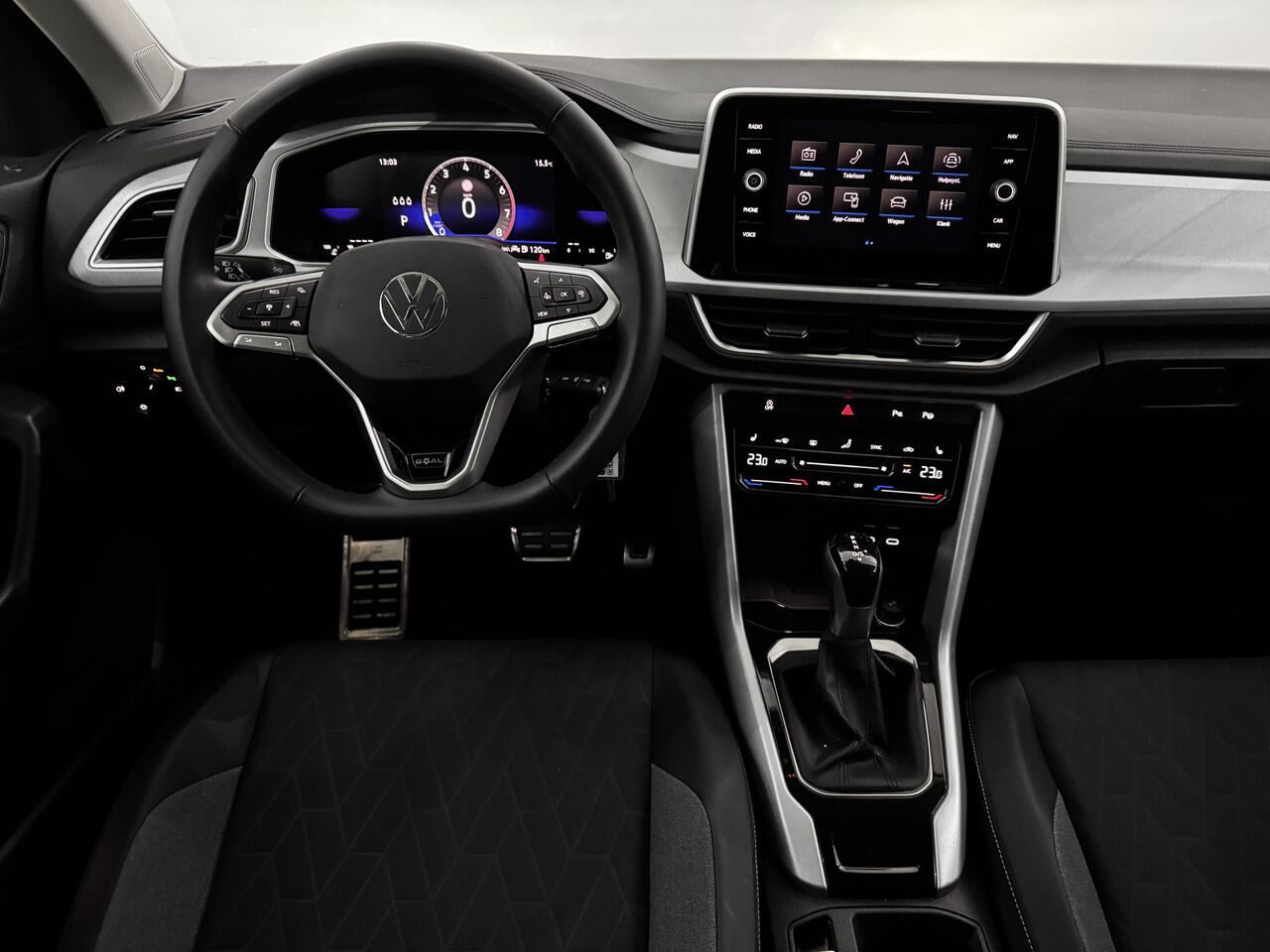 Volkswagen T-Roc 1.5 TSI Goal Business Half leder, Parkeersensoren, Apple carplay, Winterpakket, A start top, Cruise control adaptief, 2 jaar vakantie