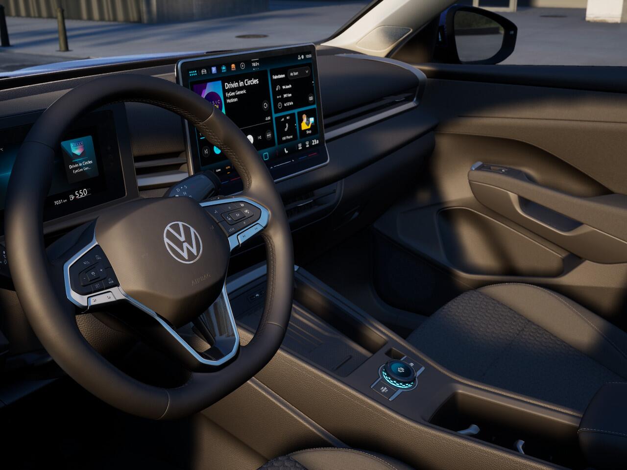 Volkswagen T-Roc Life First Edition 1.5 eTSI 116 PK | Trekhaak | Camera | Stoel- & Stuurverwarming | Carplay |