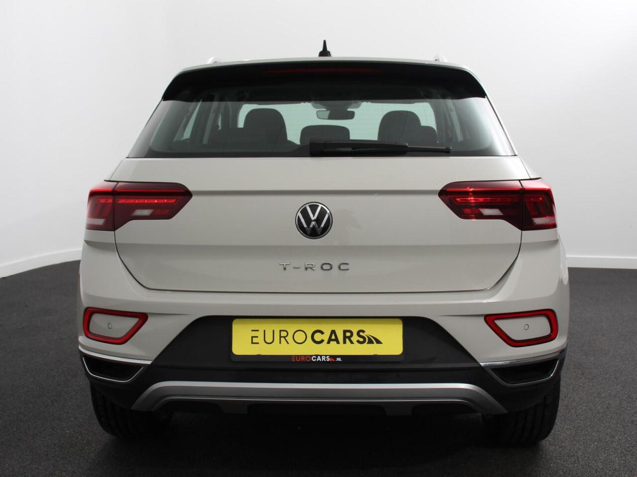 Volkswagen T-Roc 1.5 TSI 150pk DSG Style Edition | Navigatie | Apple Carplay/Android Auto | Camera | Parkeersensoren | Adaptive Cruise Control | Dodehoek Assistent | Elektrische achterklep | Stoel- en stuurverwarming | Full Led | Climate Control | Lichtmetalen velgen