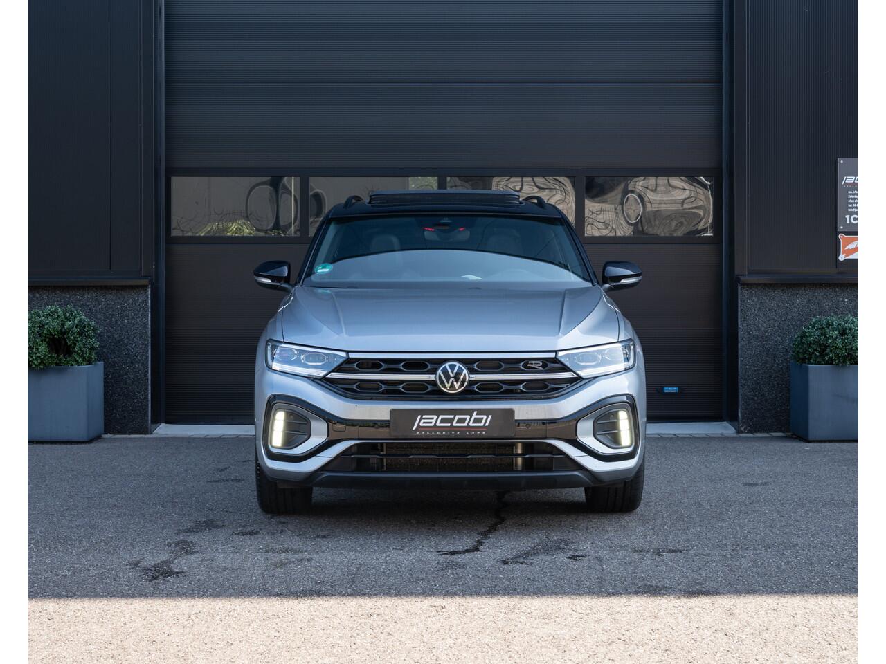 Volkswagen T-Roc 1.5 TSI 3X R-Line | Pano | IQ Lights | Keyless | Camera | Elektr Achterklep | Lane & Side Assis | Front Assis | LED