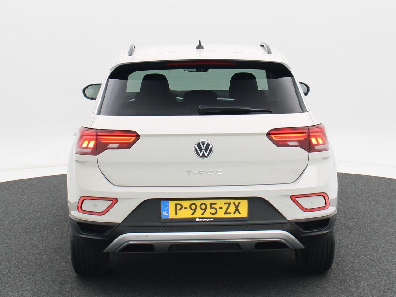 Volkswagen T-Roc 1.0 TSi 110 Pk Life Business | Navigatie | LED | 16 Inch | Camera | Stoelverwarming | Parkeersensoren | Adaptive Cruise | 97.091 Km!!