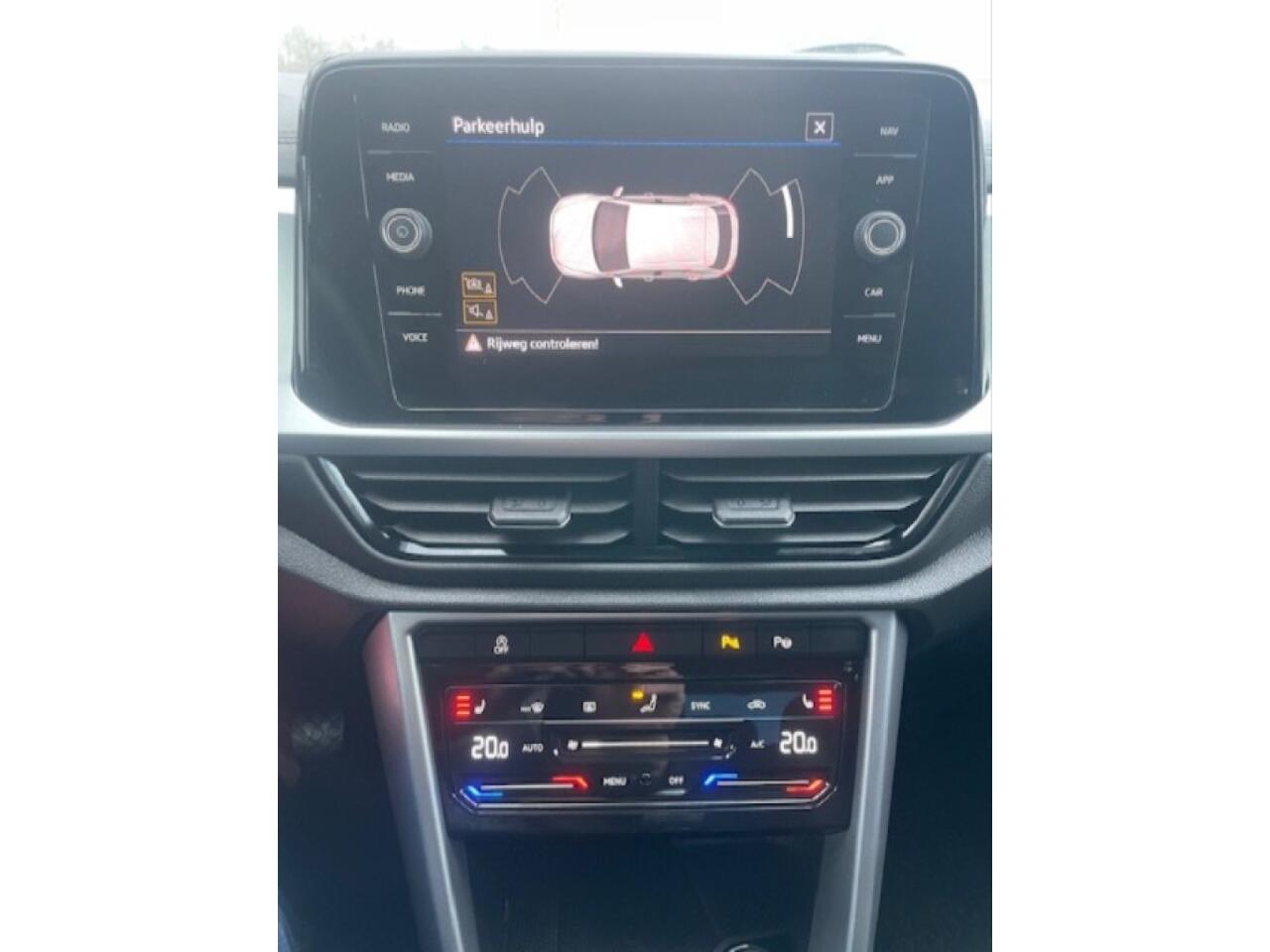 Volkswagen T-Roc 1.0 TSI LIFE BUSINESS