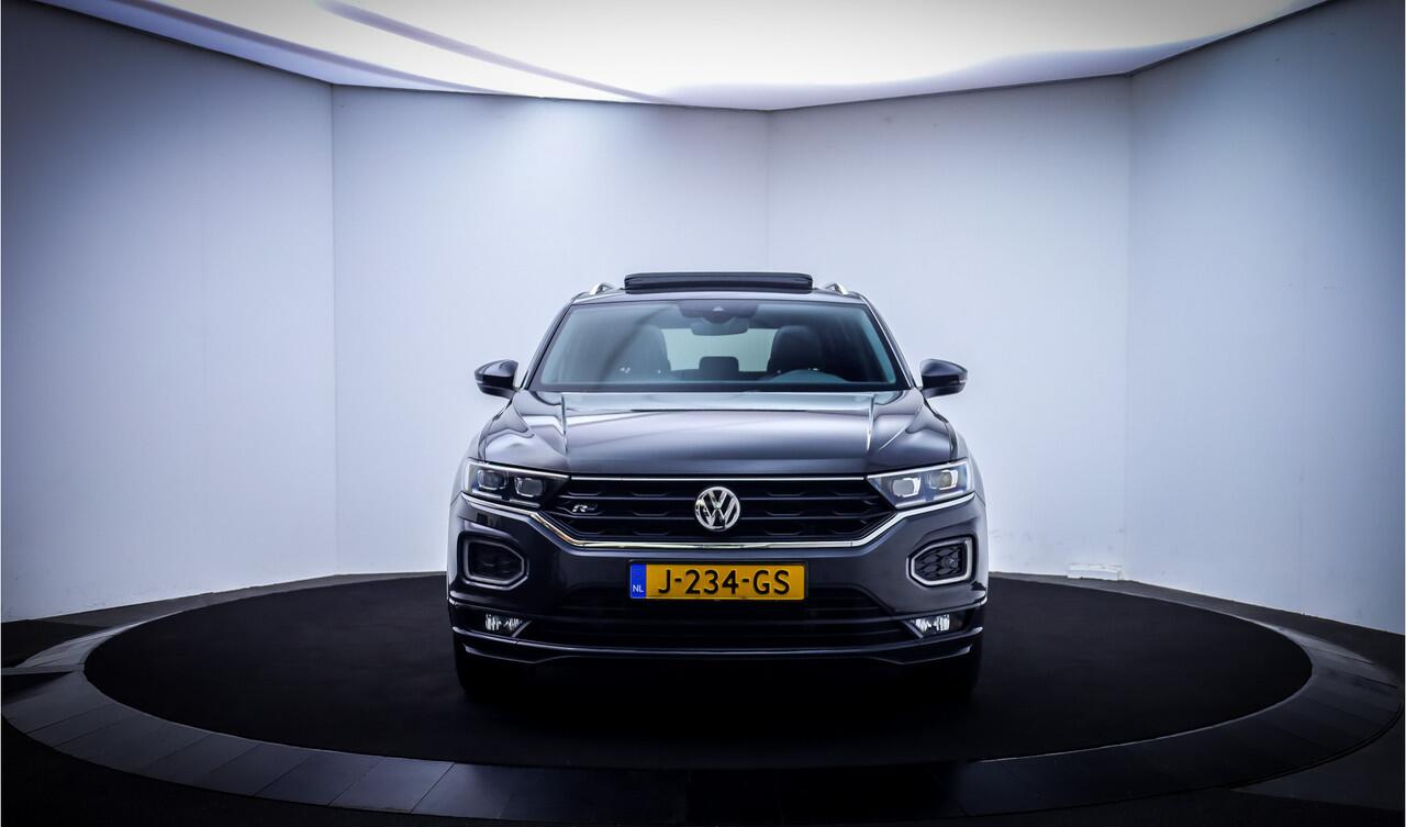 Volkswagen T-Roc 1.5TSI DSG R-LINE Sport PANO | VIRTUAL | CARPLAY | STOELVERW | ACC | DAB | KEYLESS | NAVI | LMV 18''