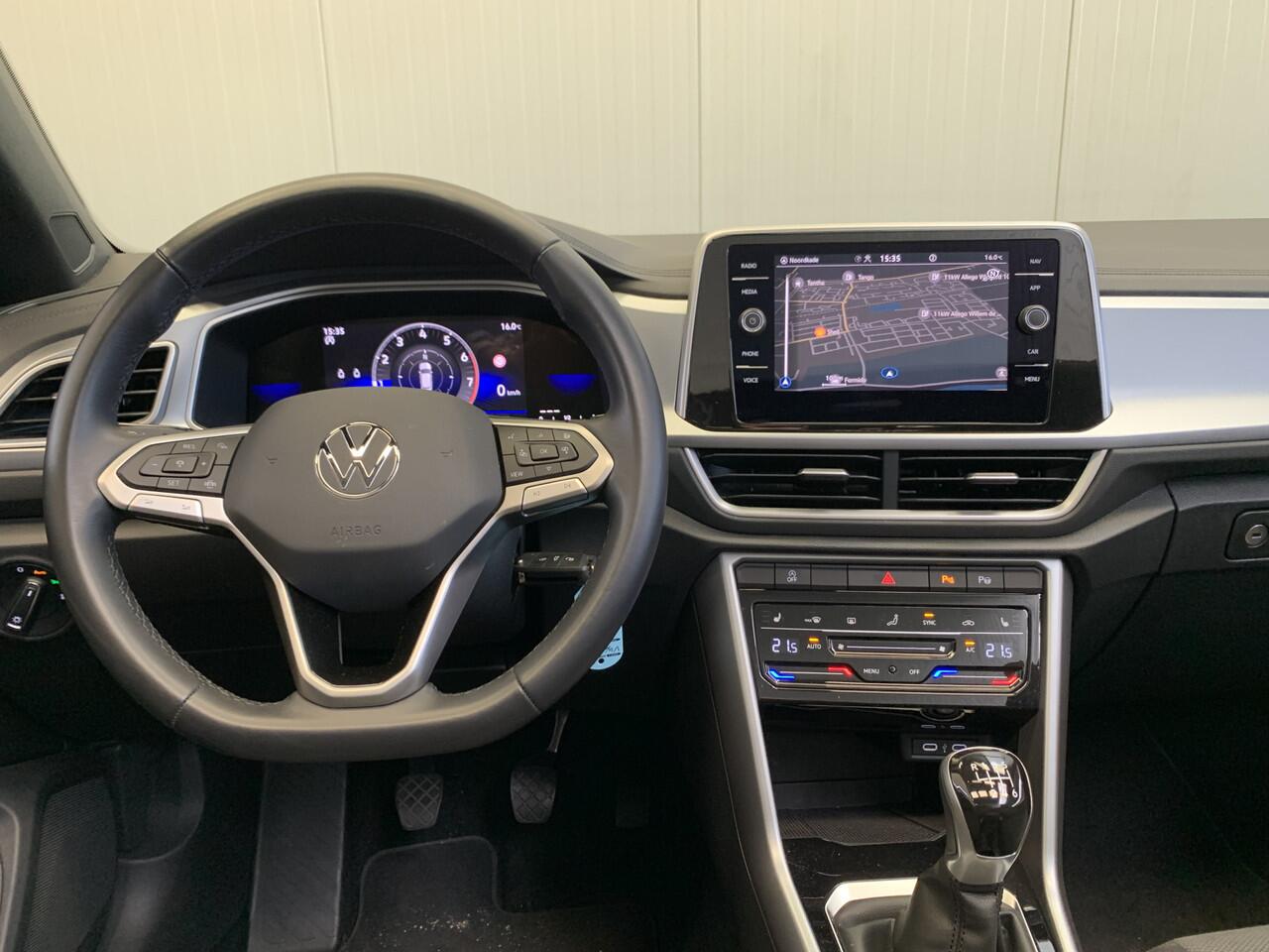 Volkswagen T-Roc Cabrio 1.0 TSI 110PK Style DIGITAL COCKPIT-NAVI-ECC-CAMERA-LMV