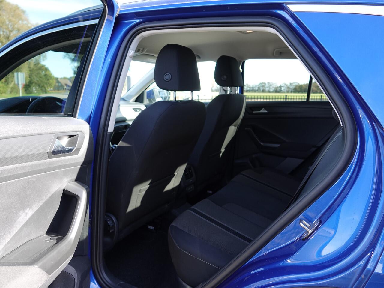 Volkswagen T-Roc 1.0 TSI 110PK Style Business TREKH. | NAVI | ADAPT. CRUISE | LMV | CAMERA