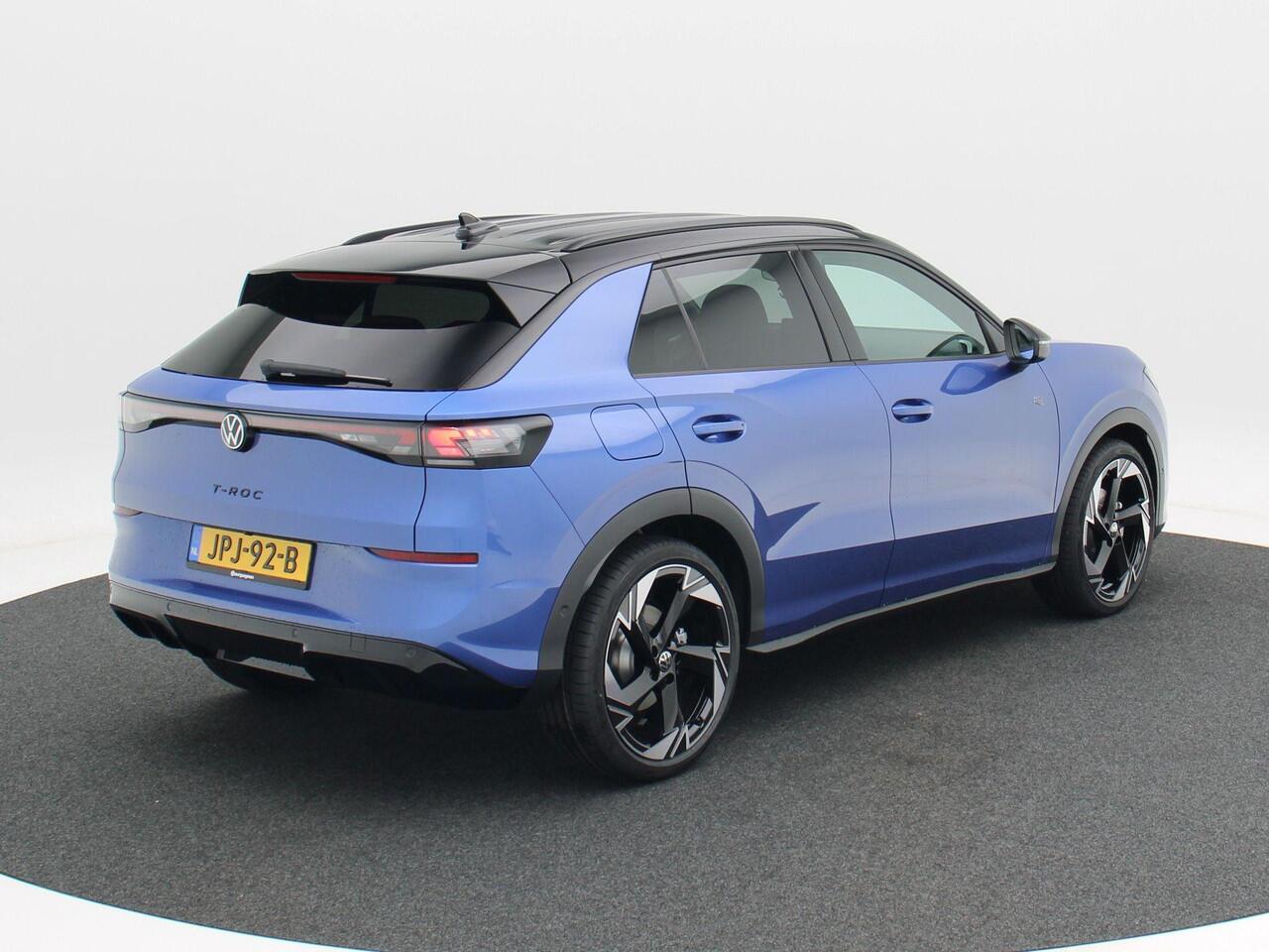 Volkswagen T-Roc R-Line First Edition 1.5 eTSI 150 PK | Head-Up Display | 360 Camera | LED Matrix | Elektrische Achterklep |