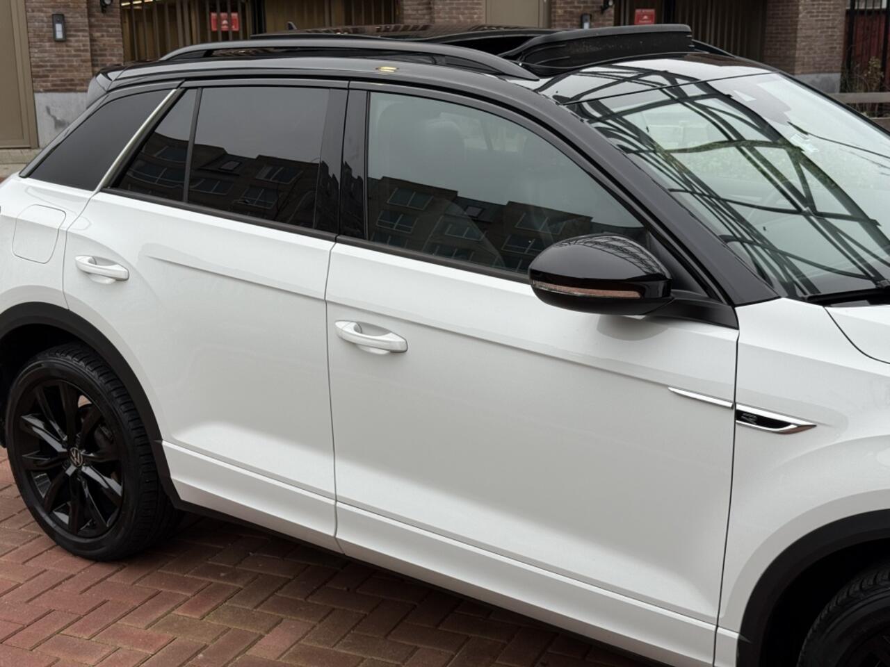 Volkswagen T-Roc 1.5 TSI 150PK R-Line Pano Automaat Navi Camera Facelift