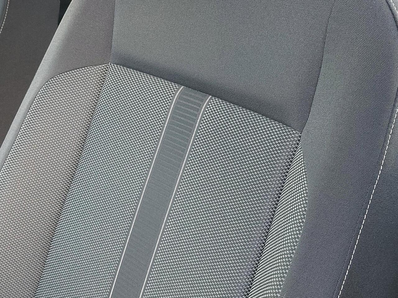 Volkswagen T-Roc 1.0 TSI Life AIRCO | NAVI | NL-auto | rijklaarprijs!!