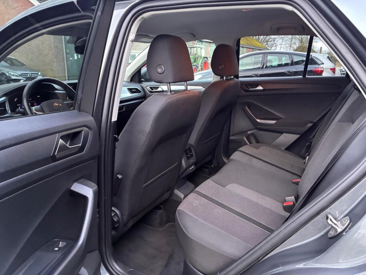 Volkswagen T-Roc 1.5 TSI 150PK AUTOMAAT! VIRTUAL DASH/KEYLESS/ADAP.CRUISE