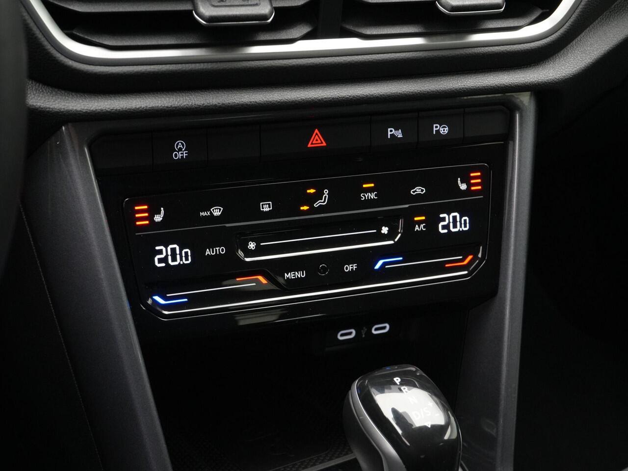 Volkswagen T-Roc 1.5 TSI 150 pk DSG Style | Trekhaak | Park Assist | Stoelverwarming | Adaptive Cruise | ErgoActive bestuurdersstoel