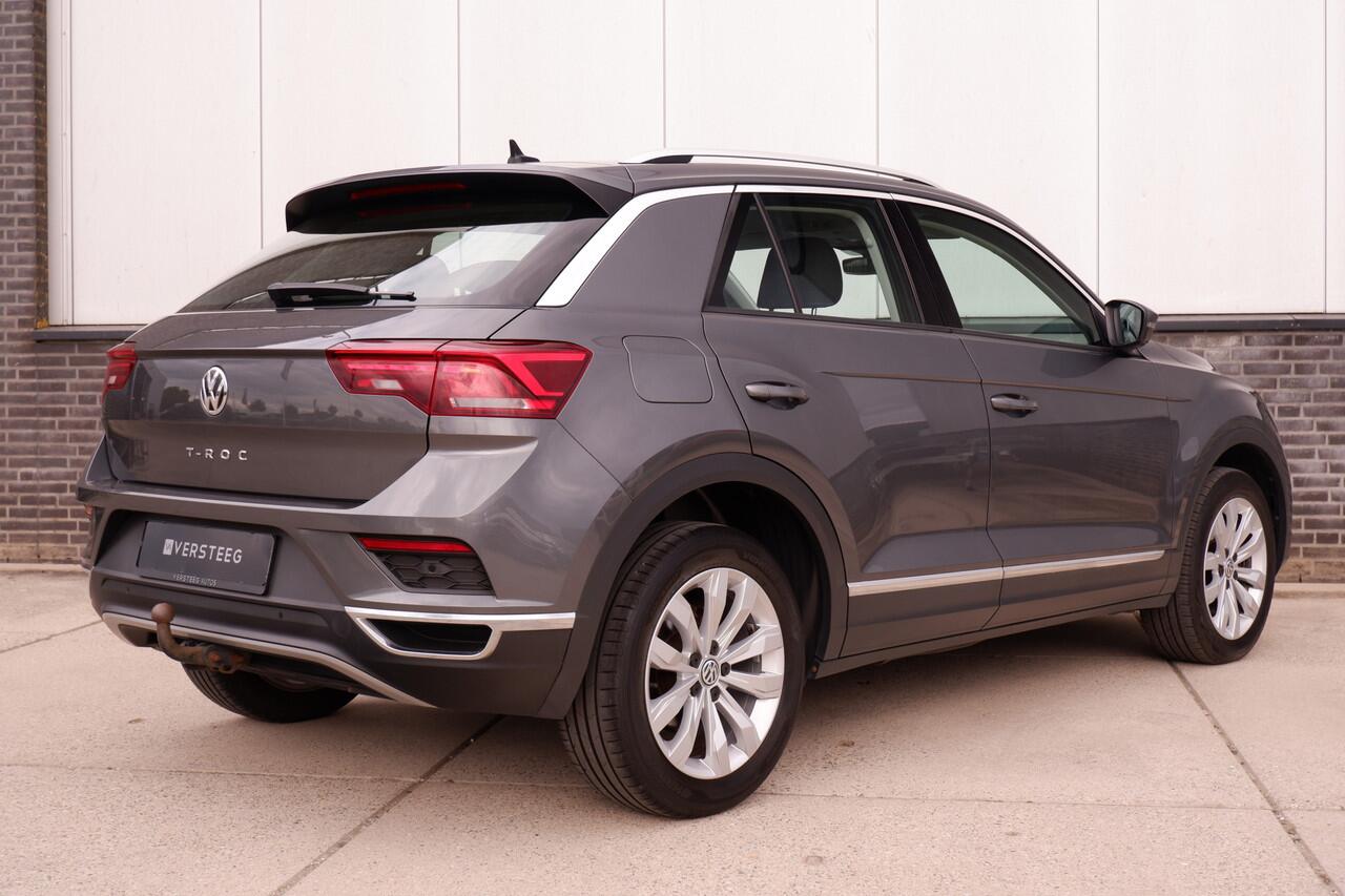 Volkswagen T-Roc 1.5 TSI Sport LED | Trekhaak | Carplay | Camera | Virtual Cockpit | PDC