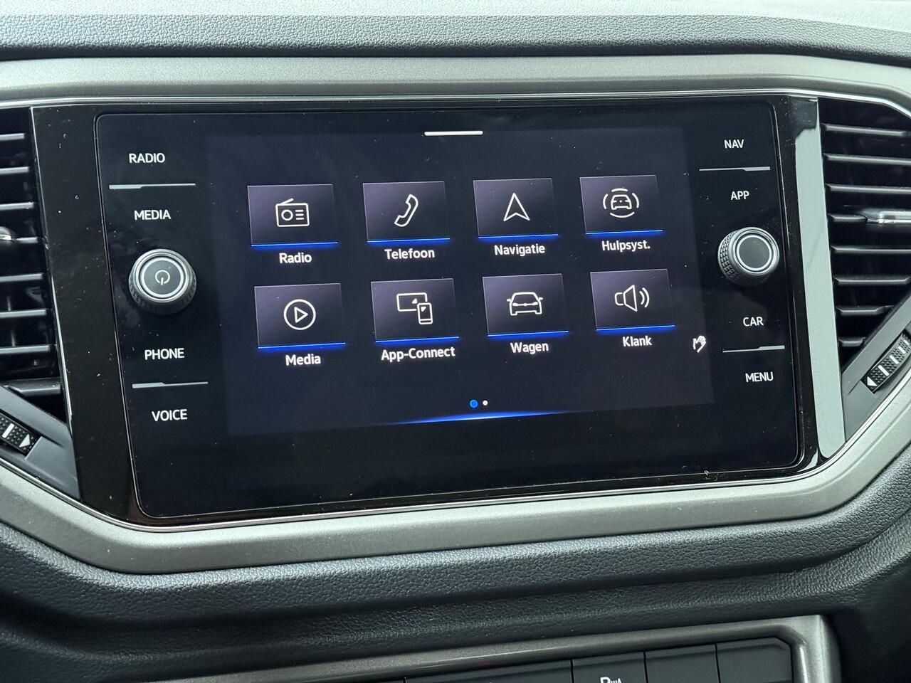 Volkswagen T-Roc 1.5 TSI Style | 150 PK | Automaat | Climate control | Adaptive cruise control |