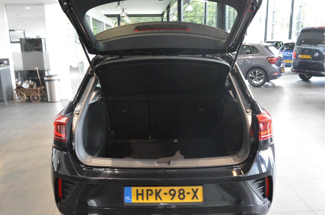 Volkswagen T-Roc 1.5 TSI 3X R-LINE navi pano camera led pdc 19 inch 150 pk !!